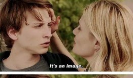 偷恋隔篱妈在线观看,妈在线观看，揭秘现代都市情感纠葛